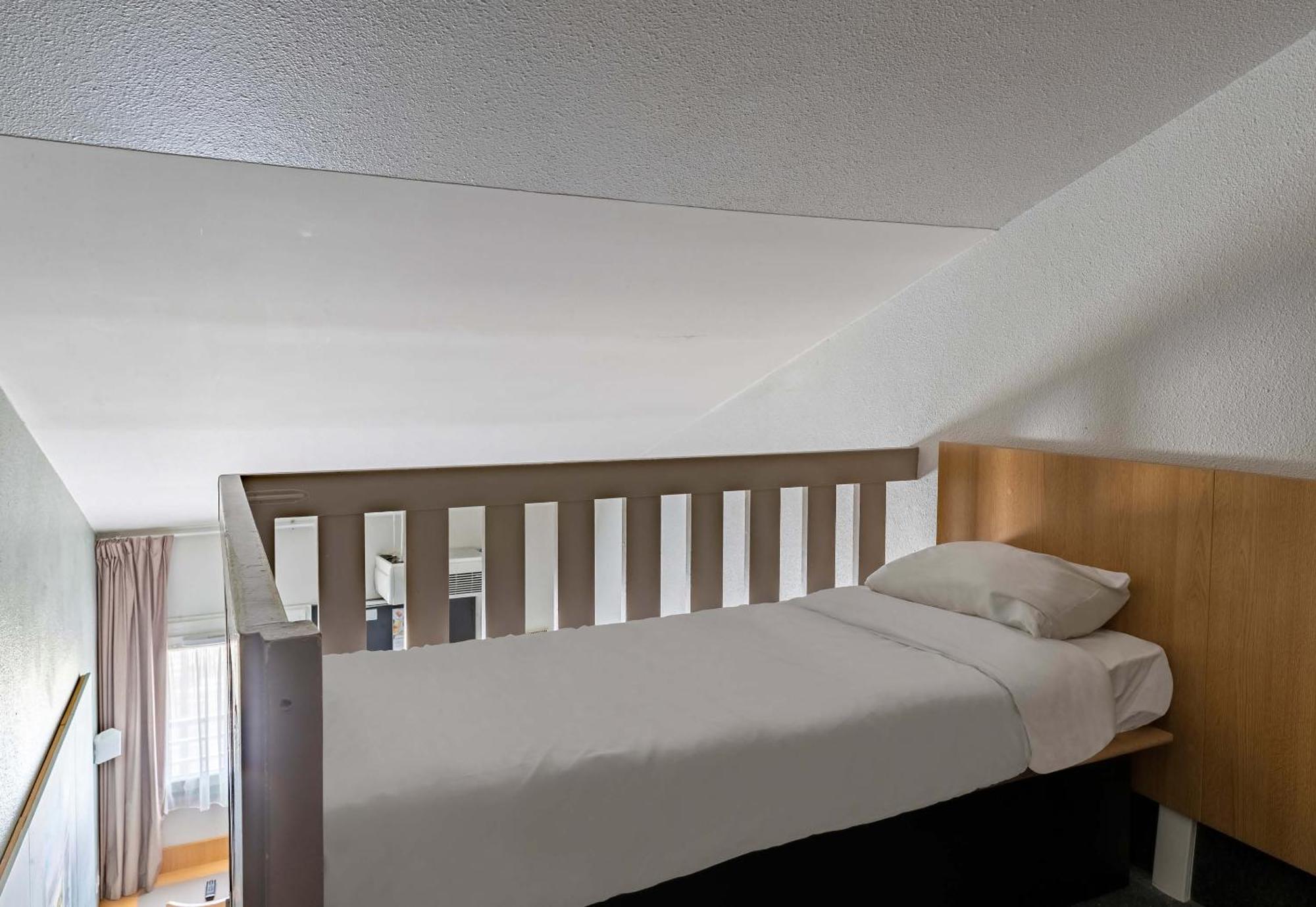 B&B Hotel Orleans Ouest Ла-Шапель-Сен-Мемен Экстерьер фото